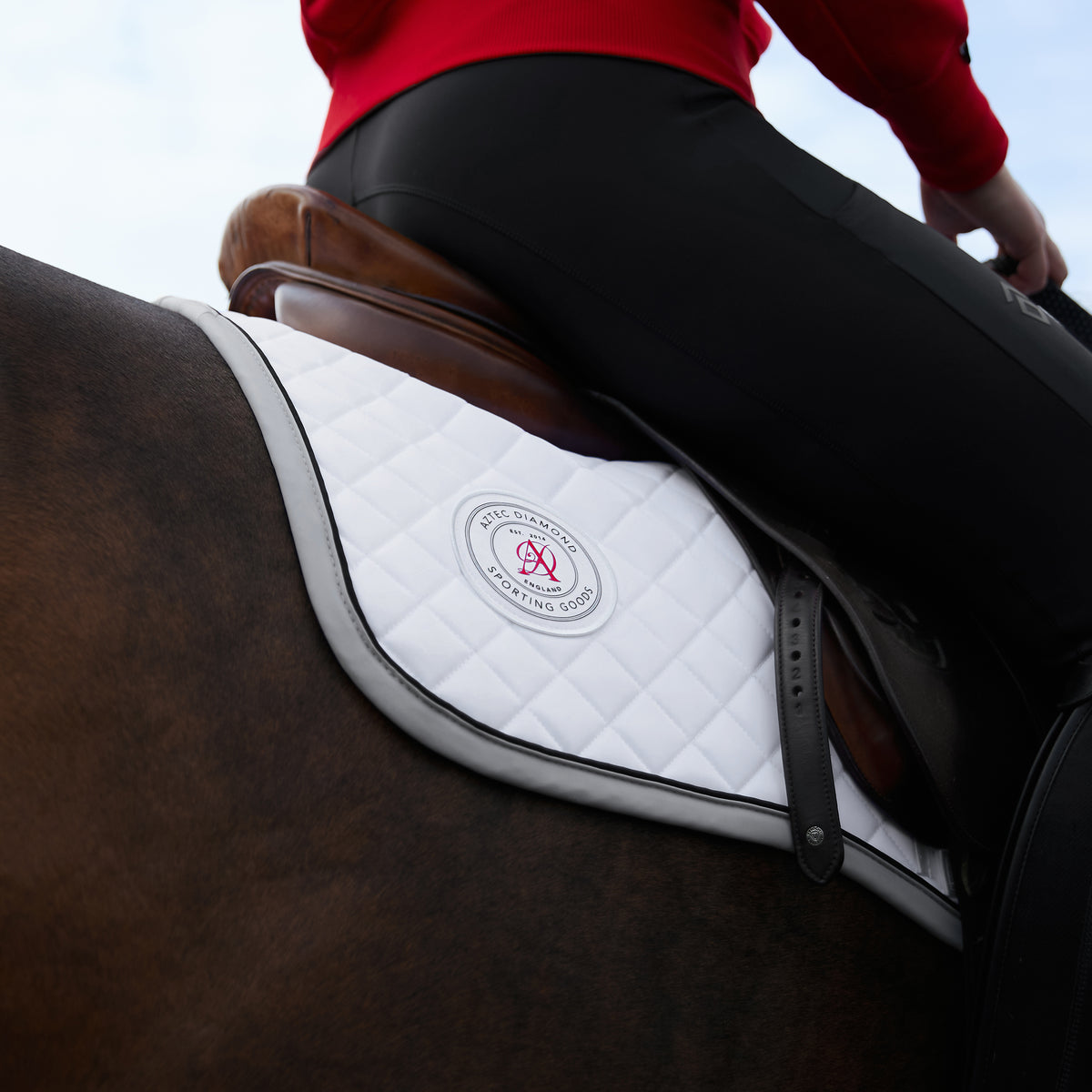 Aztec diamond White Saddle cloth and fly veil set with sporting goods ...